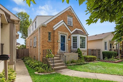 5321 N Moody Ave, Chicago, IL, 60630-1048 | Card Image