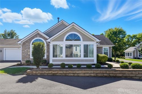 4704 Cobblestone Dr, Tipp City, OH, 45371-8354 | Card Image