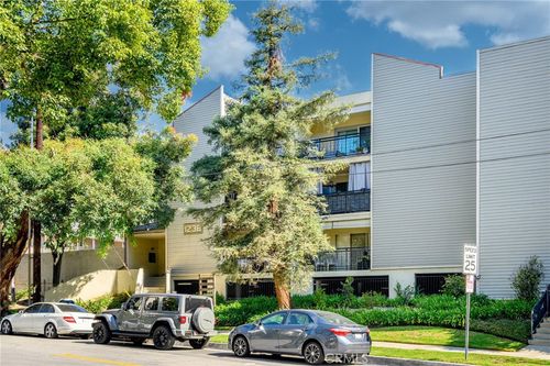 12-1236 N Columbus Avenue, Glendale, CA, 91202 | Card Image