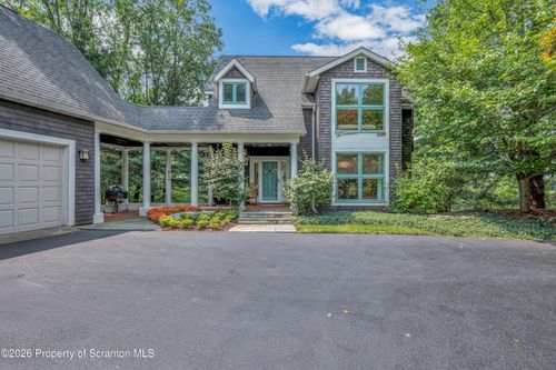 208 Thoreau Drive, Moosic, PA, 18507 | Card Image