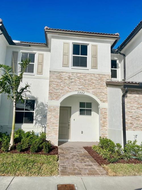2882 Se 26th Ter, Homestead, FL, 33035-2645 | Card Image