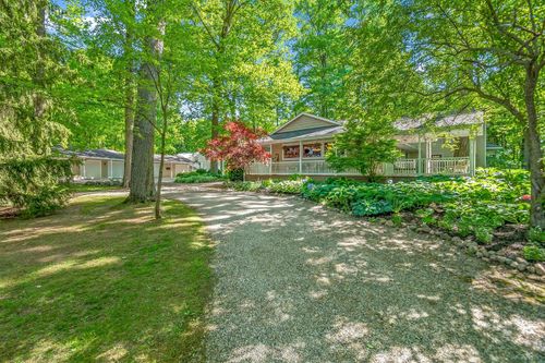 2451 Hog Creek Rd, Allen, MI, 49227-9759 | Card Image