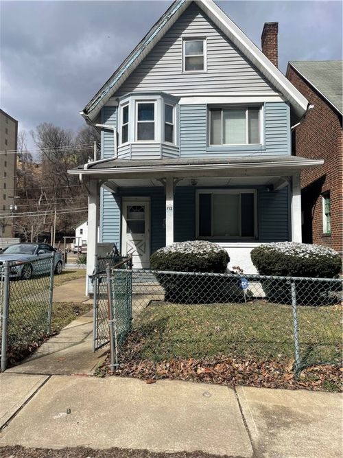 712 Franklin Ave, Aliquippa, PA, 15001-3758 | Card Image