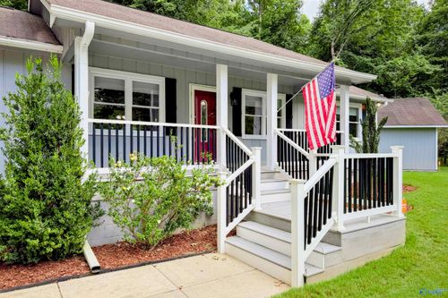309 N Seneca Dr, Trinity, AL, 35673-5817 | Card Image