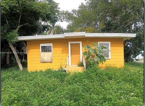 398 Cypress Ave, Pahokee, FL, 33476-1938 | Card Image