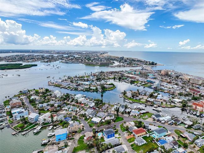 336 Boca Ciega Dr, House other with 4 bedrooms, 2 bathrooms and null parking in MADEIRA BEACH FL | Image 77