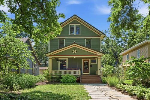 817 Maine St, Lawrence, KS, 66044-3949 | Card Image