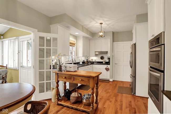 13587 Kensington Pl, Townhouse with 2 bedrooms, 3 bathrooms and null parking in Carmel IN | Image 30