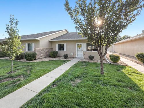 unit-155-4153 Surfwood Ln, Pueblo, CO, 81005-3284 | Card Image