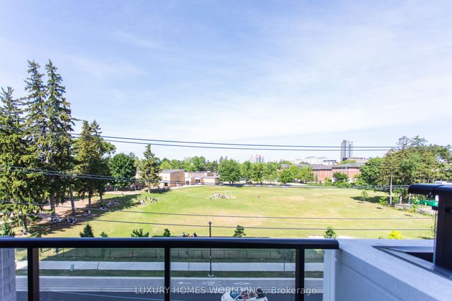 128 King St N, Condo with 2 bedrooms, 1 bathrooms and 1 parking in Waterloo ON | Image 13