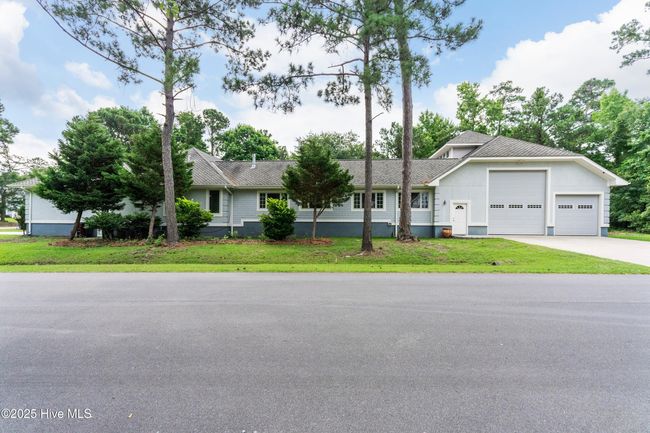 147 Pine Needle Dr, House other with 4 bedrooms, 4 bathrooms and 5 parking in Hampstead NC | Image 4