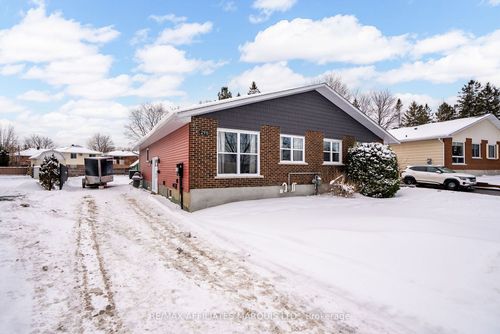 296 Meadowvale Cres, Cornwall, ON, K6J5H9 | Card Image