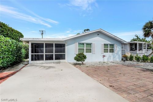 1009 Ridge St, NAPLES, FL, 34103-4221 | Card Image