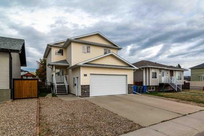 194 Ranchlands Blvd Ne, House detached with 4 bedrooms, 3 bathrooms and 4 parking in Medicine Hat AB | Image 1