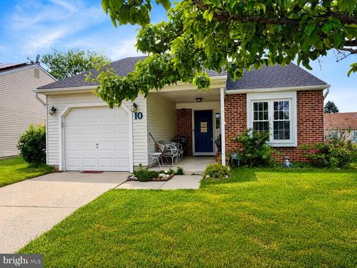 10 Adner Dr, MOUNT LAUREL, NJ, 08054-3038 | Card Image