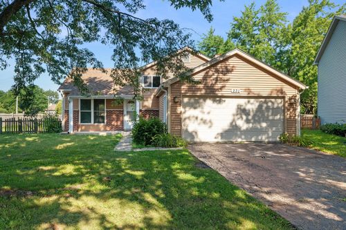 231 Canyon Dr, Bolingbrook, IL, 60490-1528 | Card Image
