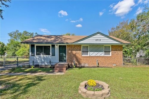 2713 Daly Ave, Spring Lake, NC, 28390-1721 | Card Image