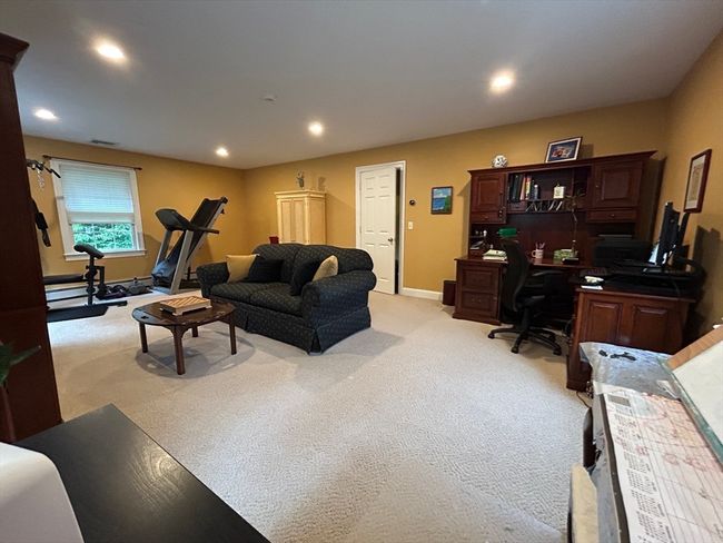 4 Rileys Way, House other with 3 bedrooms, 3 bathrooms and 3 parking in Dartmouth MA | Image 31