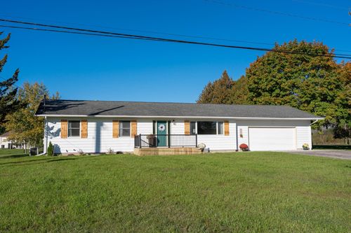 3332 S Lincoln Rd, Mount Pleasant, MI, 48858-8553 | Card Image