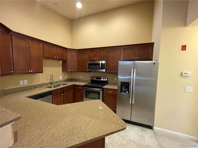 UNIT-205 - 5014 Everett St, Condo with 2 bedrooms, 3 bathrooms and 1 parking in Arvada CO | Image 4