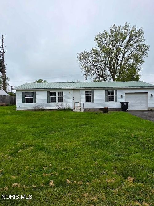 105 River St, Upper Sandusky, OH, 43351-3700 | Card Image