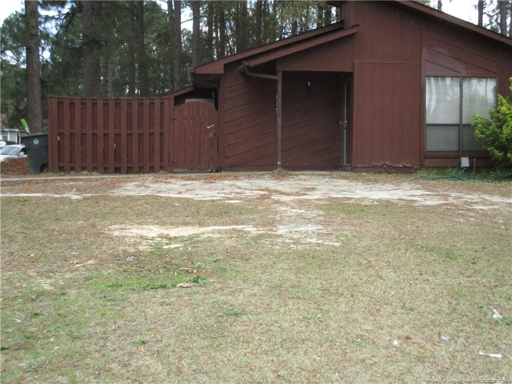 Mosswood Ln, Fayetteville, NC 28311
