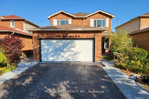 1648 Pepperwood Gate, Pickering, ON, L1X2K3 | Card Image