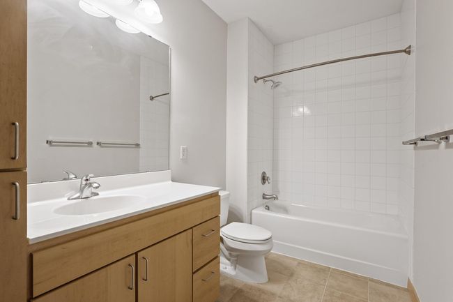 Full bath for each bedroom | Image 15