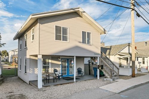 8 Island Path, Hampton, NH, 03842-2947 | Card Image