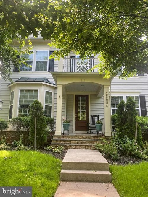 23054 Bronstein Ln, BRAMBLETON, VA, 20148-5697 | Card Image