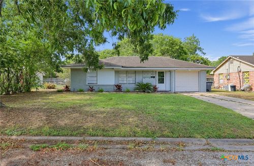 1503 Bexar Ave, Victoria, TX, 77901-3103 | Card Image