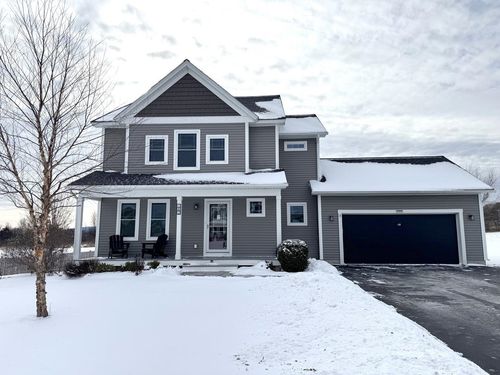 142 Commodore Dr, Vergennes, VT, 05491-7505 | Card Image