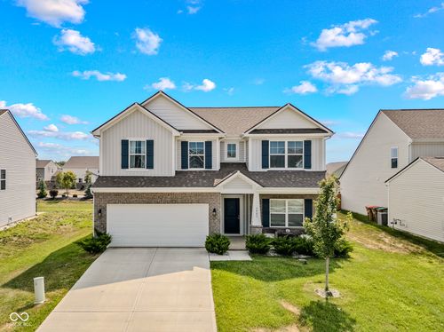 3983 Winston Ln, Columbus, IN, 47201-8060 | Card Image