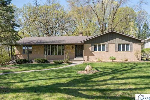 1605 Sherwood Drive, North Mankato, MN, 56003 | Card Image