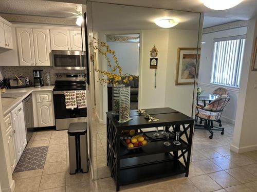 114-3138 Via Poinciana, Lake Worth, FL, 33467-1994 | Card Image
