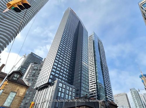 5610-8 Wellesley St W, Toronto, ON, M4Y0J5 | Card Image