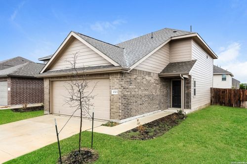 10303 Green Br, San Antonio, TX, 78223-1351 | Card Image