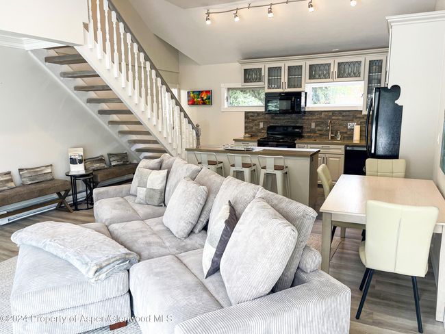 A - 1195 E Cooper Ave, Home with 4 bedrooms, 4 bathrooms and 3 parking in Aspen CO | Image 7