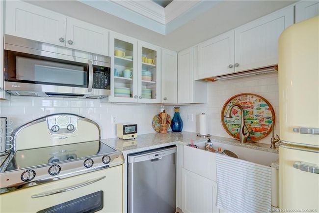 APT-11 - 245 Macarthur Blvd, Condo with 2 bedrooms, 3 bathrooms and null parking in Stuart FL | Image 33