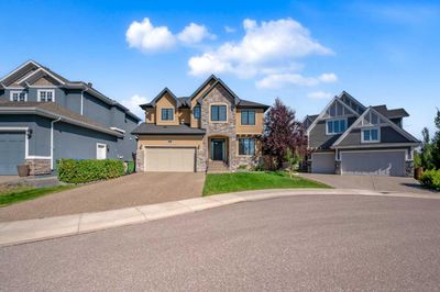 57 Rockcliff Hts Nw, House detached with 5 bedrooms, 3 bathrooms and 4 parking in Calgary AB | Image 2