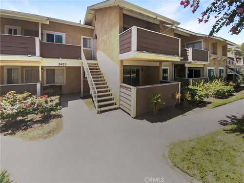 e-3653 Oak Creek Dr, Ontario, CA, 91761 | Card Image