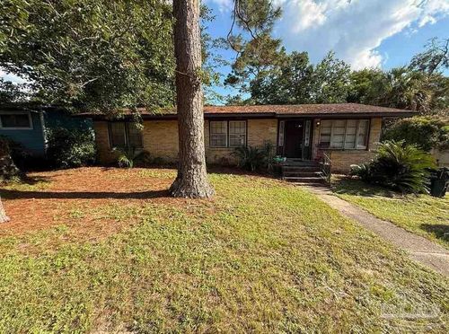 6467 Lakeshore Dr, Milton, FL, 32570-5638 | Card Image