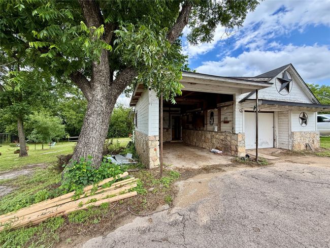 603 N Mesquite St, House other with 3 bedrooms, 3 bathrooms and null parking in Hico TX | Image 5