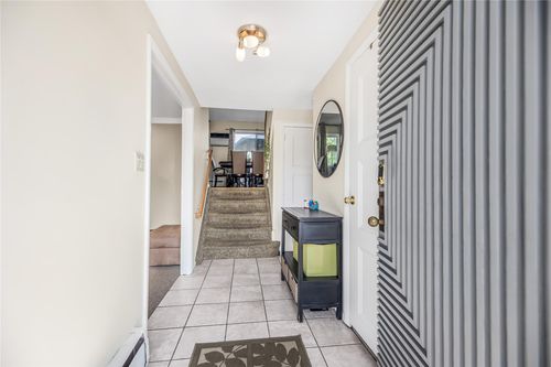 2523 Horace Ct, Bellmore, NY, 11710-4808 | Card Image
