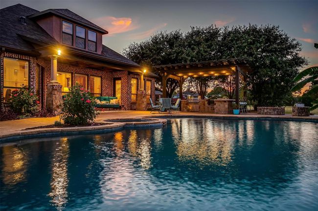 1204 E Scandinavian Ct, House other with 4 bedrooms, 4 bathrooms and null parking in Granbury TX | Image 6