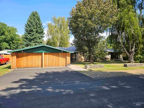 613 Oak St, Kamiah, ID, 83536 | Card Image