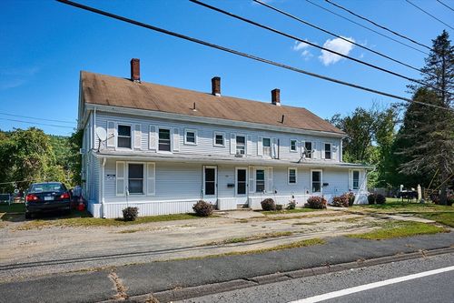 1172 Huntington Rd, Russell, MA, 01071-9527 | Card Image