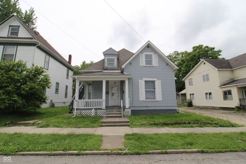 907 W Main St, Muncie, IN, 47305-3624 | Card Image