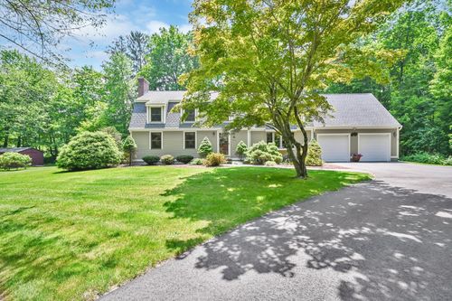 373 Broad Way, Coventry, CT, 06238-1252 | Card Image