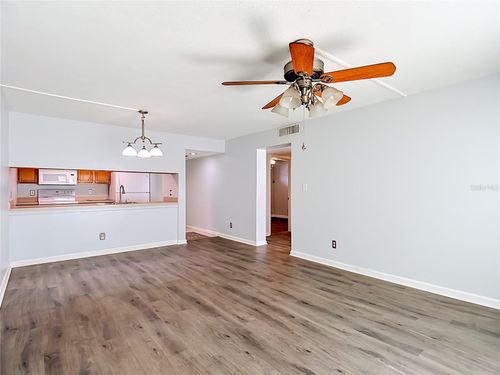 164-5820 N Church Ave, TAMPA, FL, 33614-5641 | Card Image